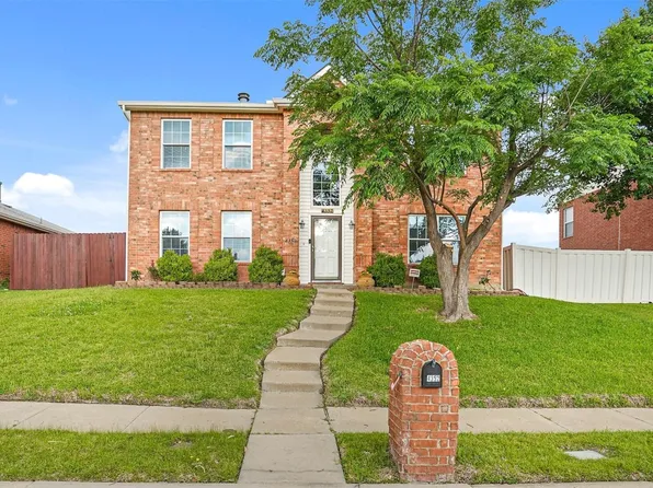 4352 Apple Dr, Carrollton, TX 75010