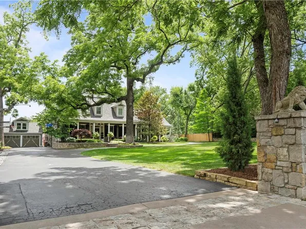 5217 Walmer St, Mission, KS 66202