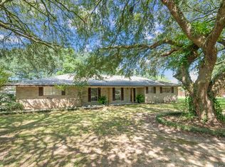 5015 Fennwood Dr, Zachary, LA 70791