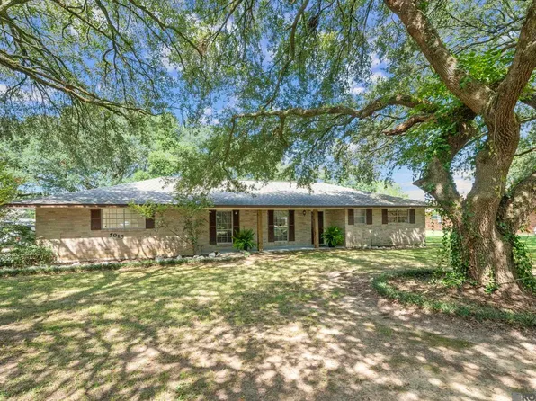 5015 Fennwood Dr, Zachary, LA 70791