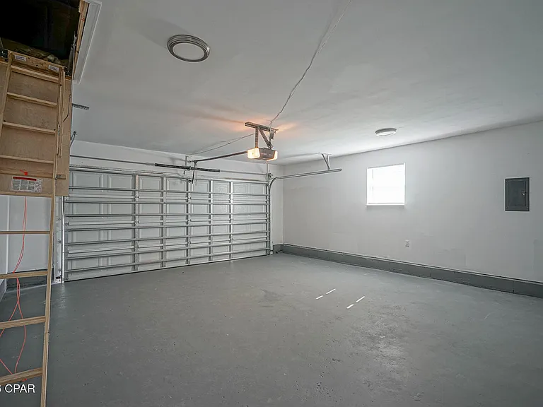 410 S Star Ave — Photo 37