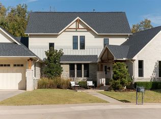 725 E Clegern Place Ct, Edmond, OK 73034