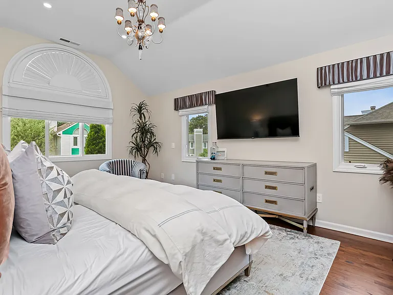 10 Cannon Brook Ln #10 — Photo 2