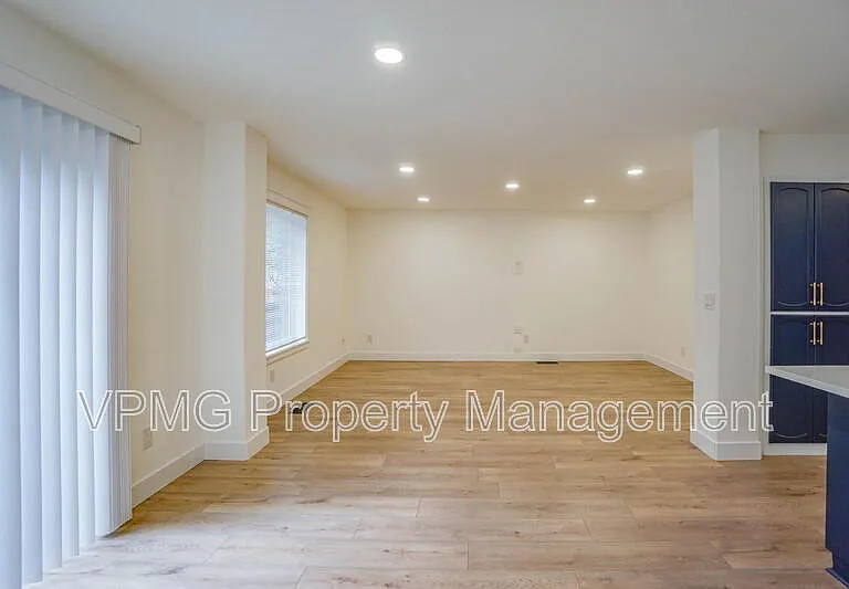 423 NW 153rd St — Photo 12