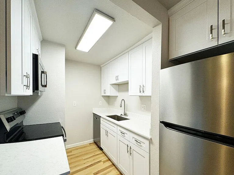 950 Patterson St #2 — Photo 6