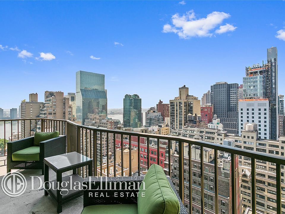1st image of 211 E 46th St #32F