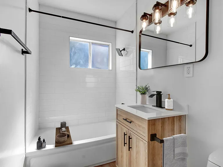 1300 W Olive Ave #C-B — Photo 6