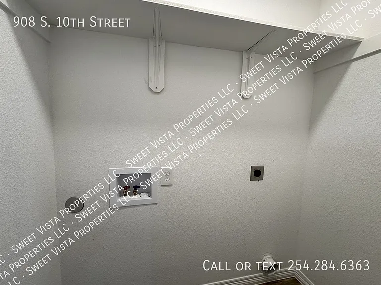 908 S 10th St — Photo 8