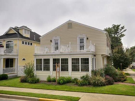 2nd image of 601 Bayard Ave