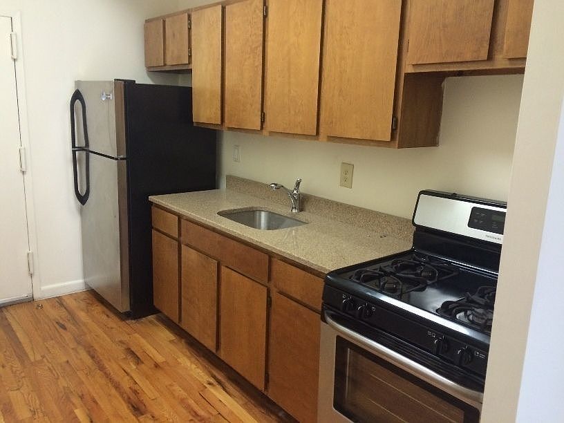 1st image of 347 Manhattan Ave APT 4A