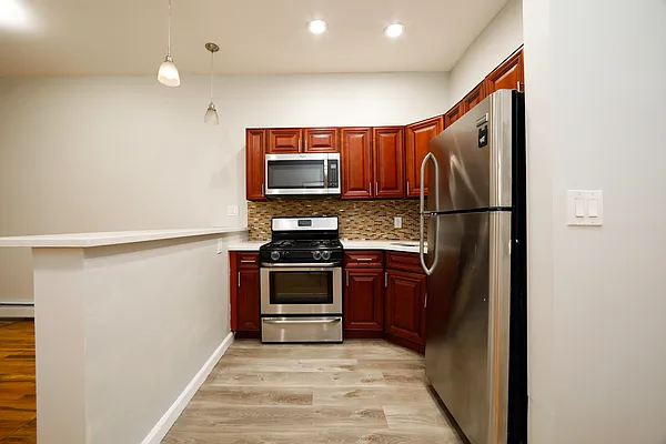 Sold by Keystone Realty USA Corp | media 6