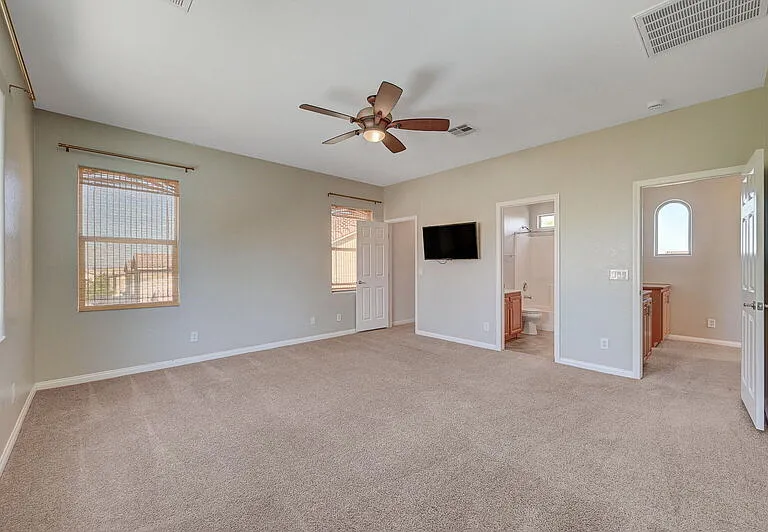9152 Kentwell Ave — Photo 36