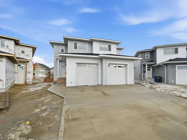 61 NW Pinnacle Close, Blackfalds, AB T4M 0M3