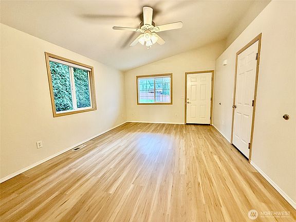 4th image of 1200 N 12th Place