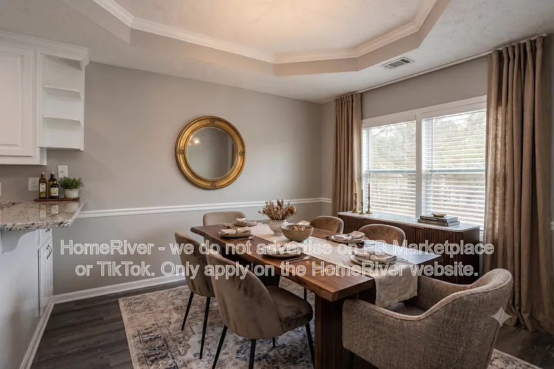 3 bed, 2.0 bath, 1714 sqft, $2,095 — Photo 3