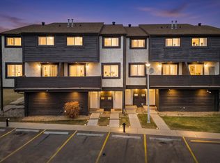 York Mills, Edmonton, AB T6K 3R3