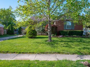 8113 E 34th Pl, Indianapolis, IN