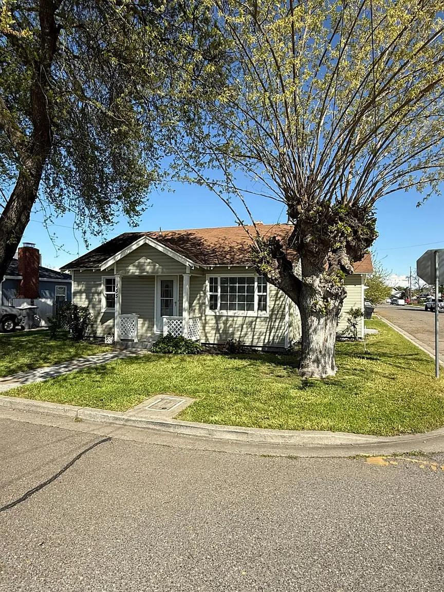 155 N Bryan Ave photo 1