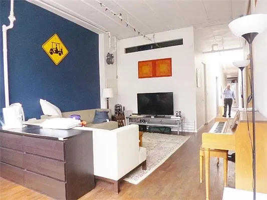 Rented by Ink Realty Services LLC | media 4