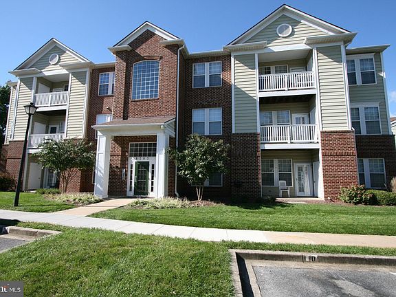 2nd image of 8203 Blue Heron Dr APT 1B