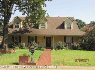 103 Illinois Bayou Dr, North Little Rock, AR 72120