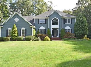 99 Brookridge Dr, Exeter, RI 02822