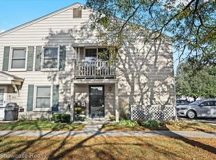 2612 Wildwood Ct, Lake Orion, MI
