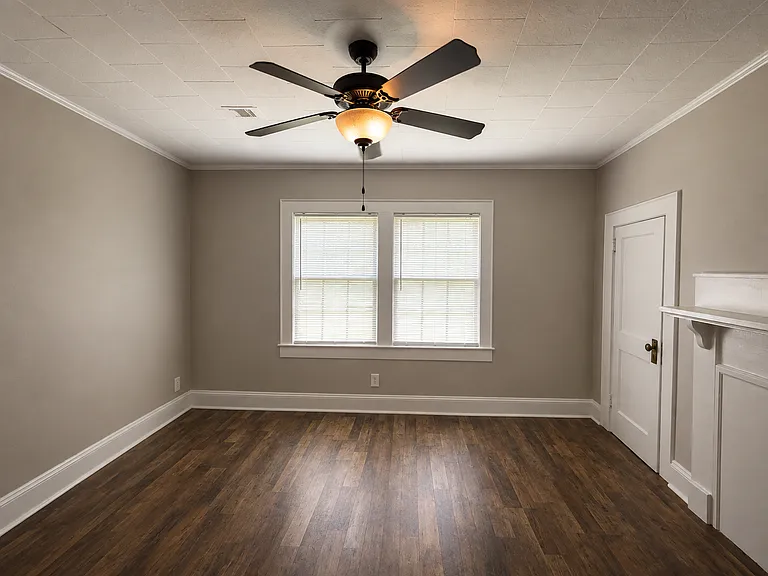 406 Somers Ave — Photo 12