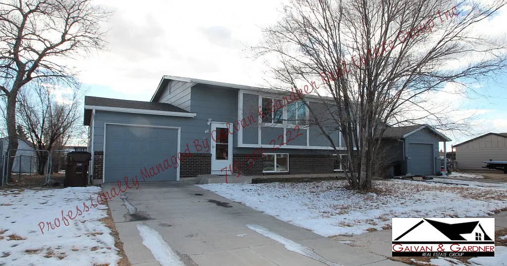 4 bed, 1686 sqft, $2,100 — Photo 1