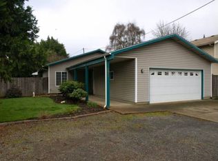 2004 N 7th St, Springfield, OR 97477