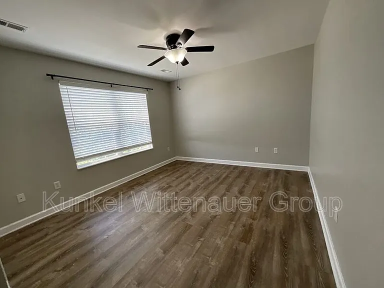 2621 Greystone Estates Pkwy — Photo 23