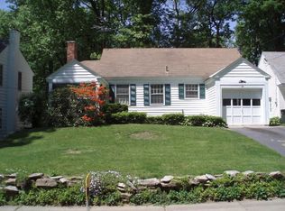 25 Lefferts St, Saratoga Spgs, NY 12866