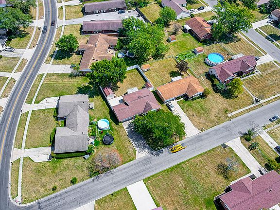 3rd image of 2276 Kimberly Dr