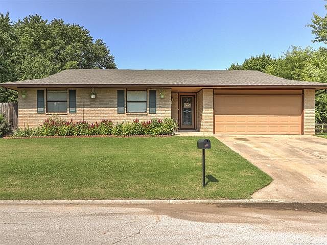 1st image of 13372 S Hickory Pl E