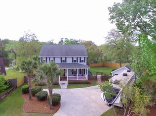 1060 Dominion Dr, Hanahan, SC 29410