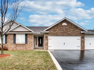 1952 Burnett Dr, Belvidere, IL 61008