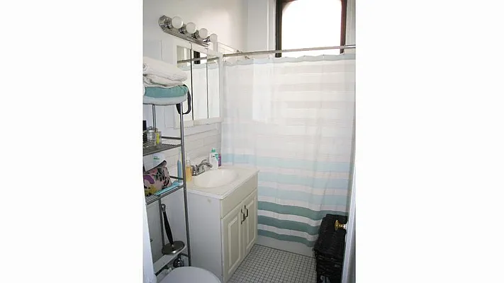 Rented by Fenwick Keats Real Estate | media 17