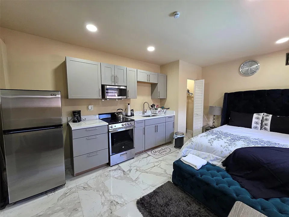 2310 NW 60th Ter