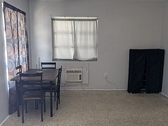 4th image of 6480 Miami Dr