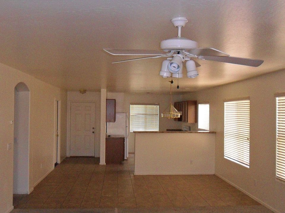 1st image of 15058 W Buchanan St