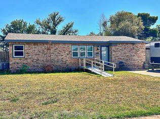 1905 63rd St, Lubbock, TX 79412