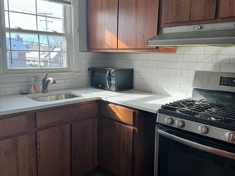 21909 Snow Ave — Photo 10