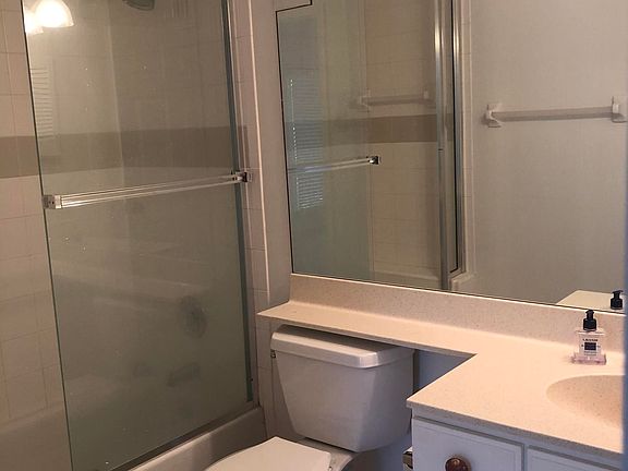 5th image of 100 Ironwood Dr Unit 116