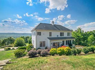 5 Overhill Rd, Wayne, NJ 07470