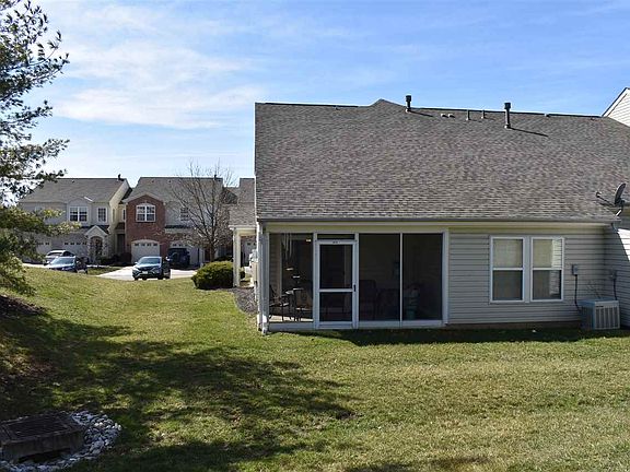 3rd image of 8626 Ellingsworth Way #9H