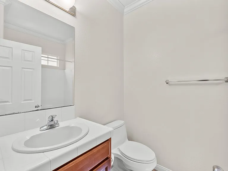 2658 Greenwood Ct — Photo 23