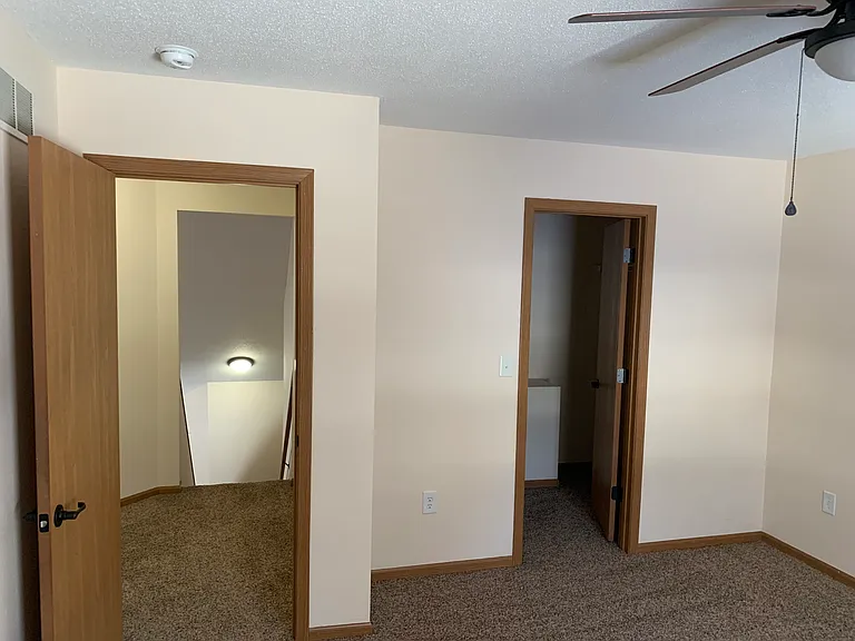 520 Wood Thrush St #B — Photo 12