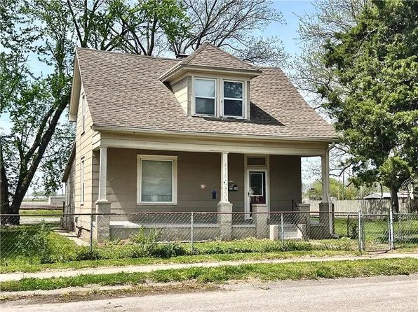 2316 S 9th St, Saint Joseph, MO 64503