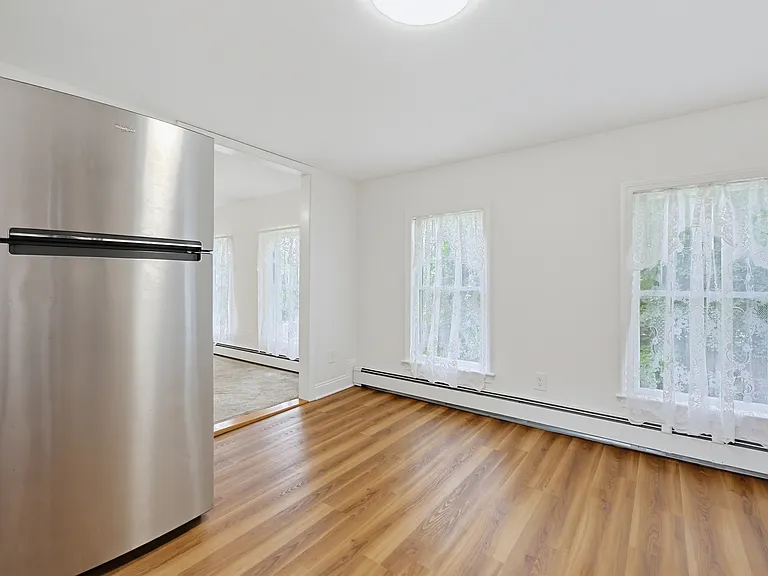 17 Church Ct — Photo 7