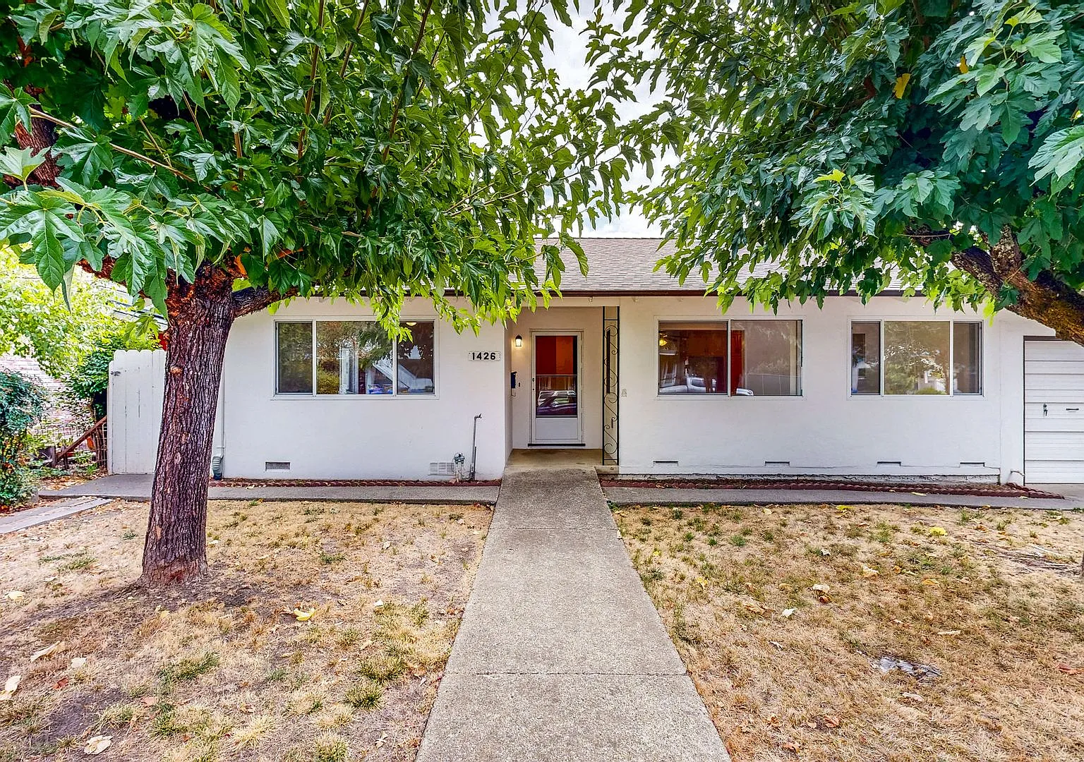 Spacious & Private Two Bedroom One Bath Single Story Duplex Downtown Calistoga — Photo 1